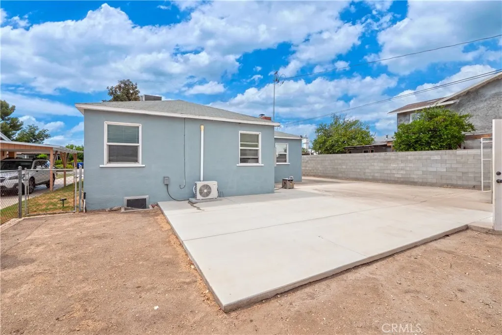 Back Yard / Long Driveway