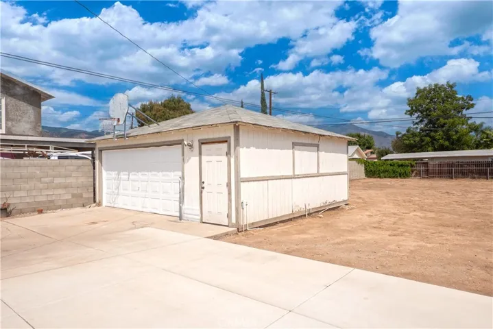 2 car garage