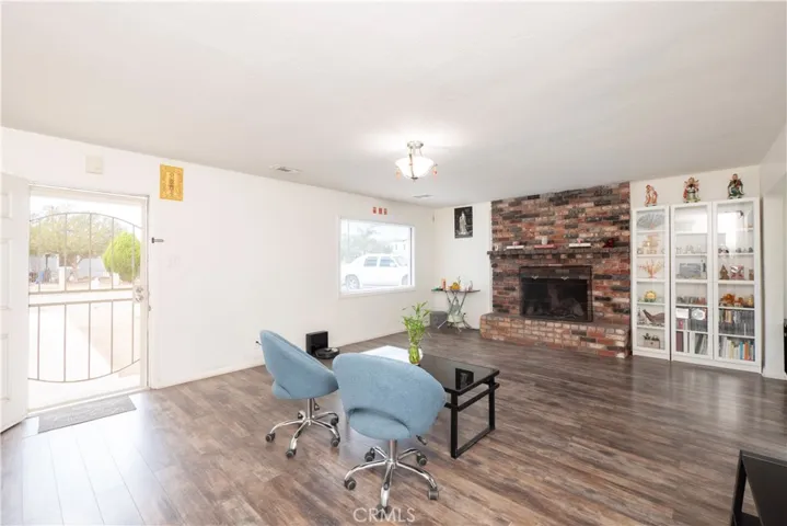 Great size living room