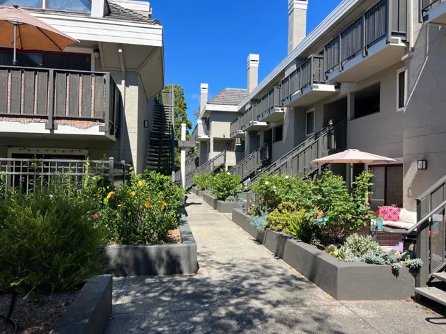 4157 El Camino Way E, Palo Alto, California 94306 — photo 5