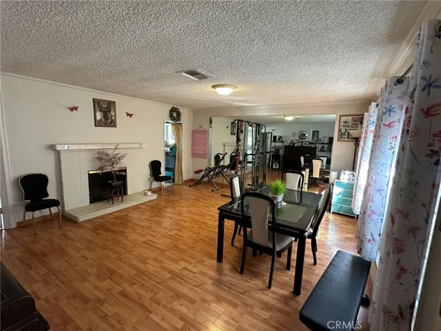 22901 Leonora Drive, Woodland Hills, California 91367 — photo 4