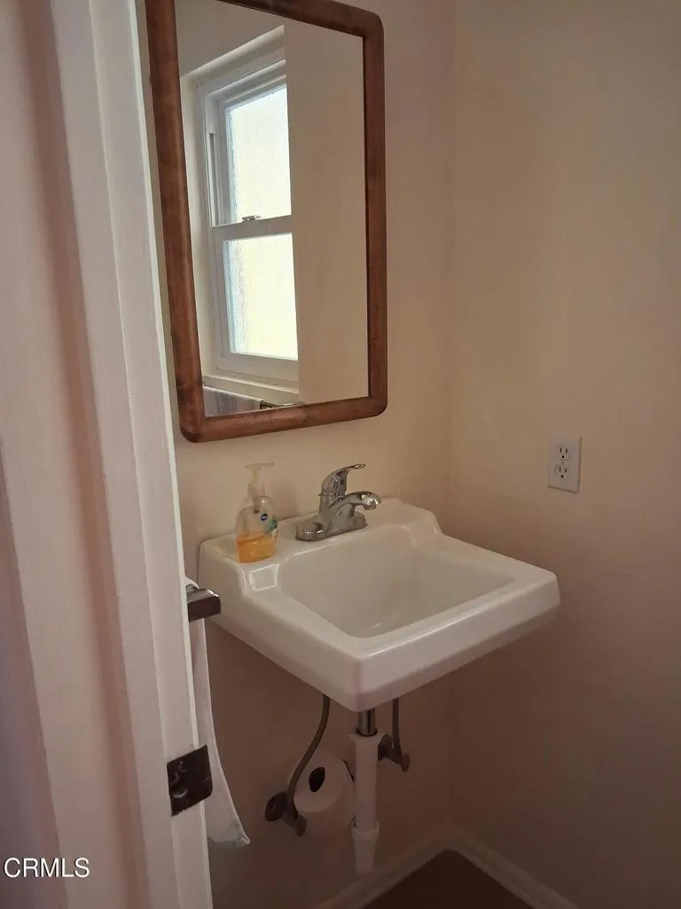 hall, bath, bed 4 (1)