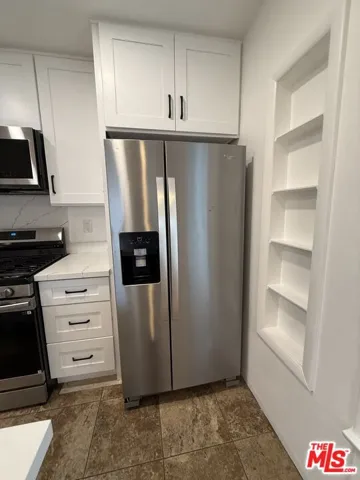 2037 Stewart Street, Santa Monica, California 90404 — photo 5