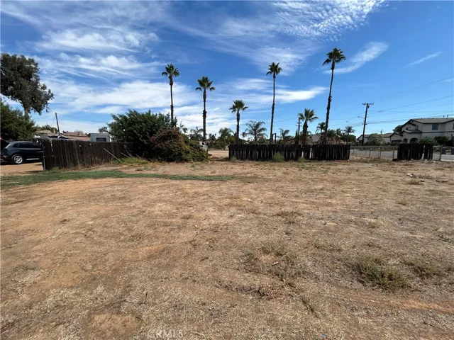 10351 Wells Avenue, Riverside, California 92505 — photo 5