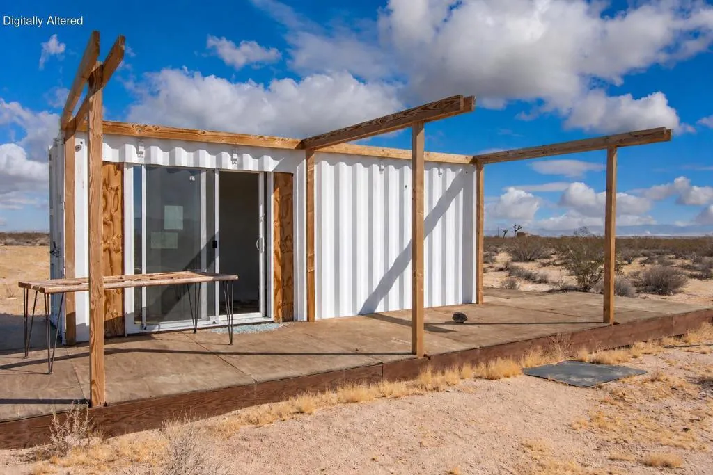 Shipping Container - JT