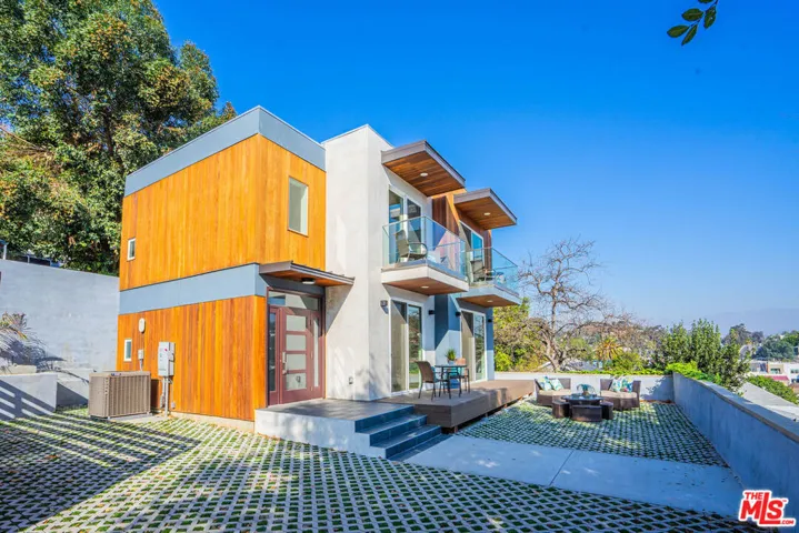 2251 Aaron, Los Angeles, California 90026 — photo 5