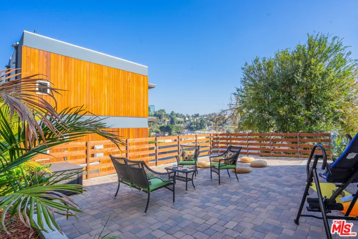 2251 Aaron, Los Angeles, California 90026 — photo 4