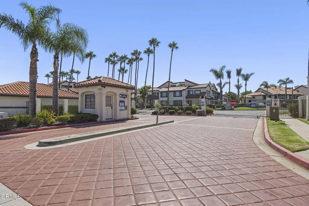 49-web-or-mls-SeaoroStudios-Mart158