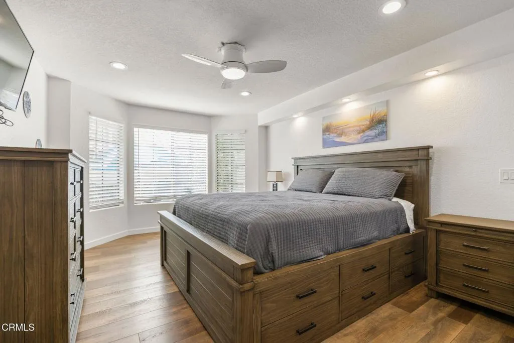 37-web-or-mls-SeaoroStudios-Mart83