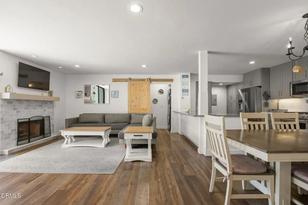 13-web-or-mls-SeaoroStudios-Mart72