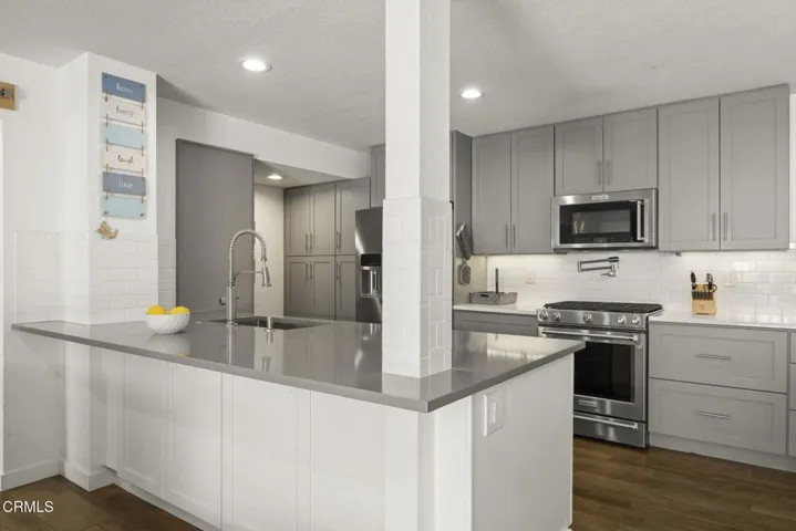 19-web-or-mls-SeaoroStudios-Mart50
