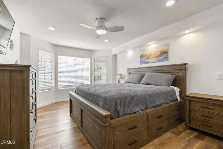 37-web-or-mls-SeaoroStudios-Mart83