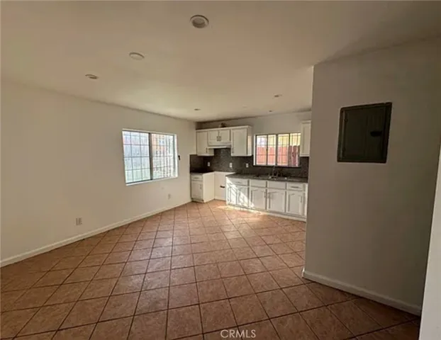 1755 E 92nd Street, Los Angeles, California 90002 — photo 4