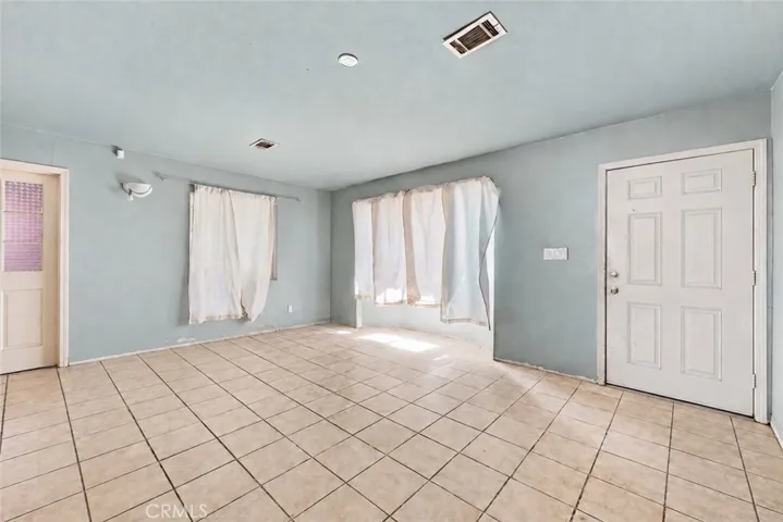 622 Irene, Bakersfield, California 93305 — photo 4