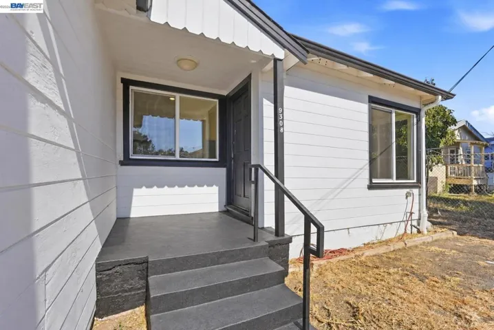 9308 F St, Oakland, California 94603 — photo 5