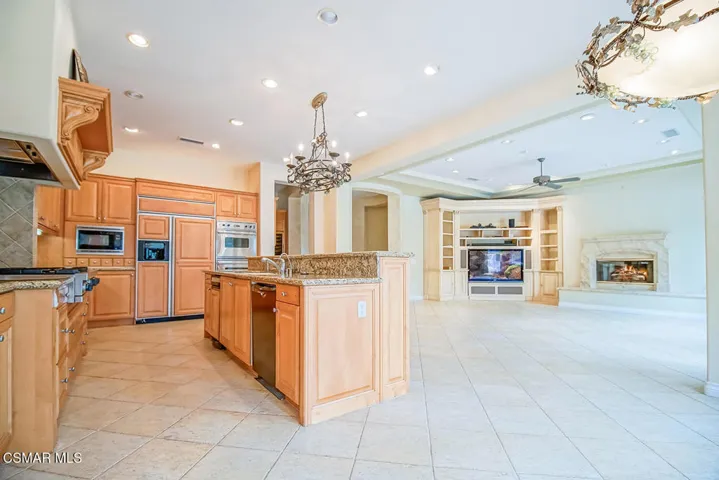 G KITCHEN 03