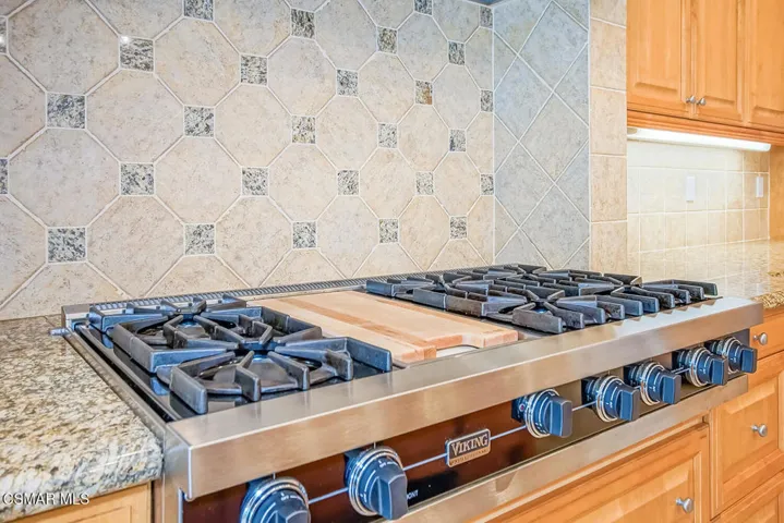 G KITCHEN 04