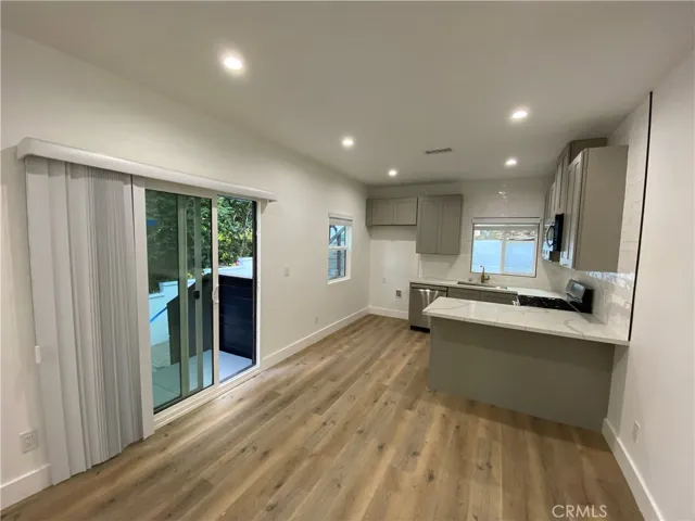 3106 W Berkeley Avenue, Los Angeles, California 90026 — photo 5