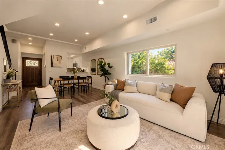 14702 Magnolia Boulevard 105, Sherman Oaks, California 91403 — photo 5