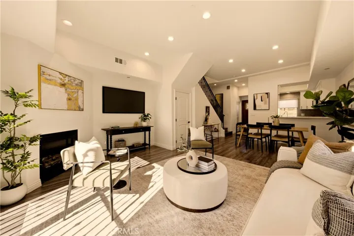 14702 Magnolia Boulevard 105, Sherman Oaks, California 91403 — photo 4