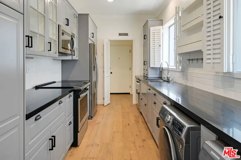 Kitchen/ In-Unit Laundry