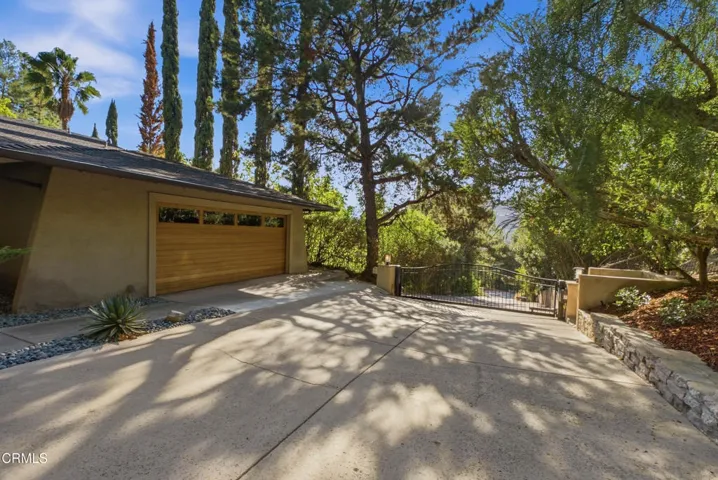 3616 E Chevy Chase Drive, Glendale, California 91206 — photo 4