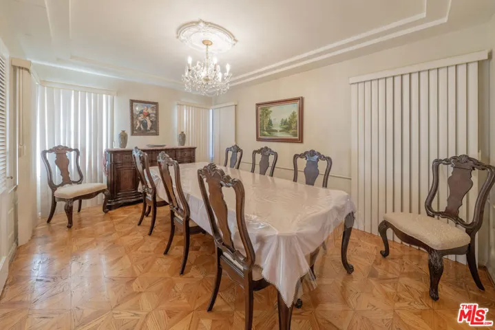 516 N Crescent Heights Boulevard, Los Angeles, California 90048 — photo 4