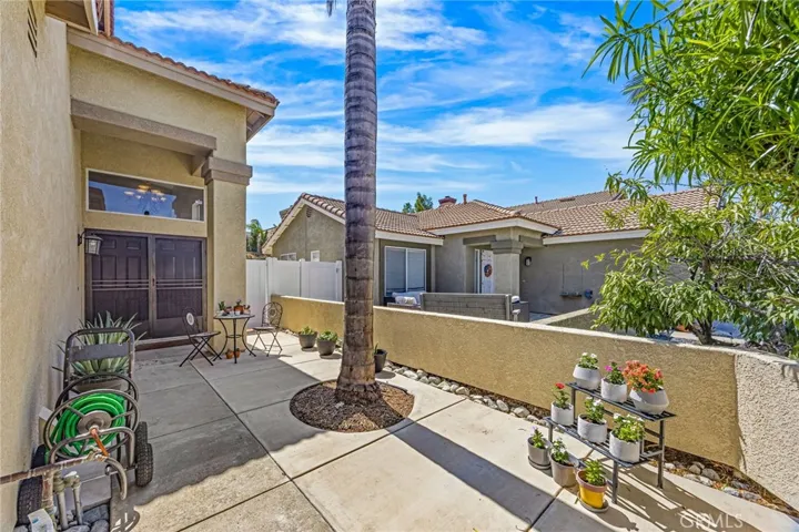850 Autumn, Corona, California 92881 — photo 4