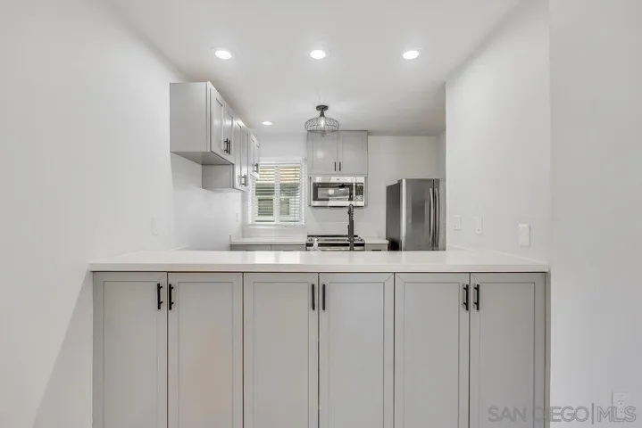 4185 Mount Alifan Pl L, San Diego, California 92111 — photo 5
