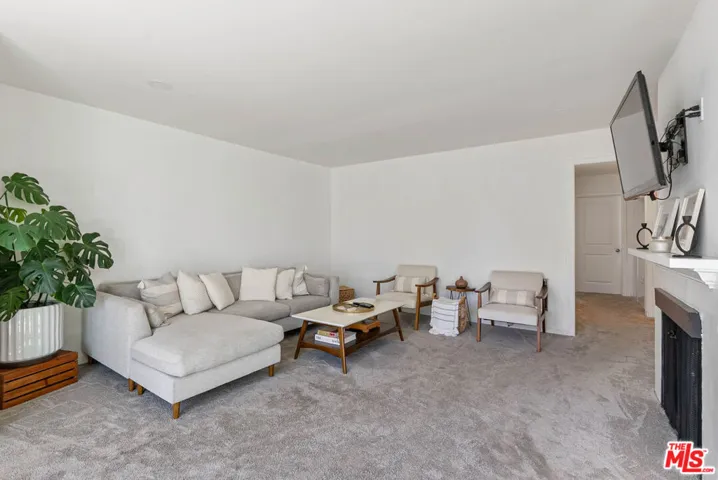 14807 Condon Avenue 213, Lawndale, California 90260 — photo 4