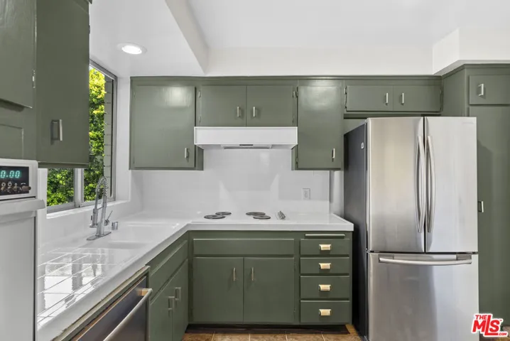 7309 Franklin Avenue 306, Los Angeles, California 90046 — photo 4
