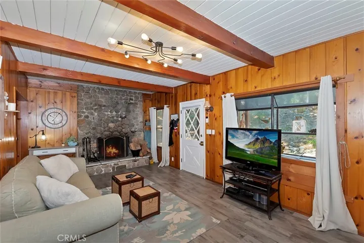 1069 Nesthorn Drive, Crestline, California 92325 — photo 5