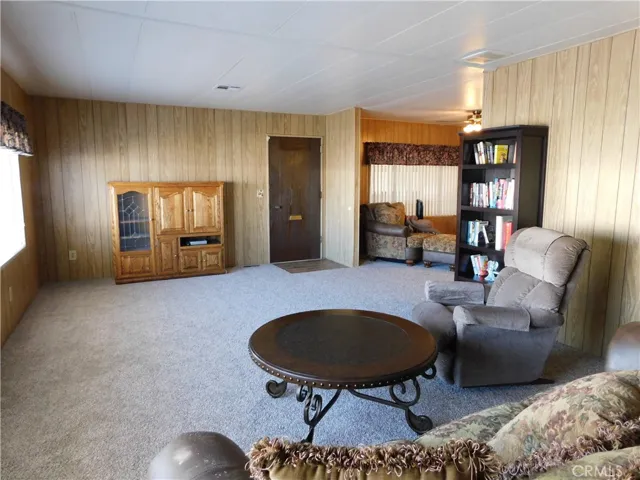 35218 Fir Avenue 5, Yucaipa, California 92399 — photo 4