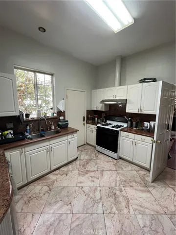 125 N Marguerita, Alhambra, California 91801 — photo 5