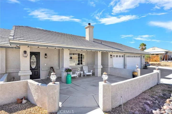 16976 Joshua, Apple Valley, California 92307 — photo 4