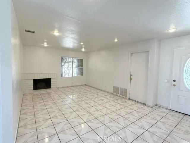6855 Farrier Avenue, Riverside, California 92503 — photo 4