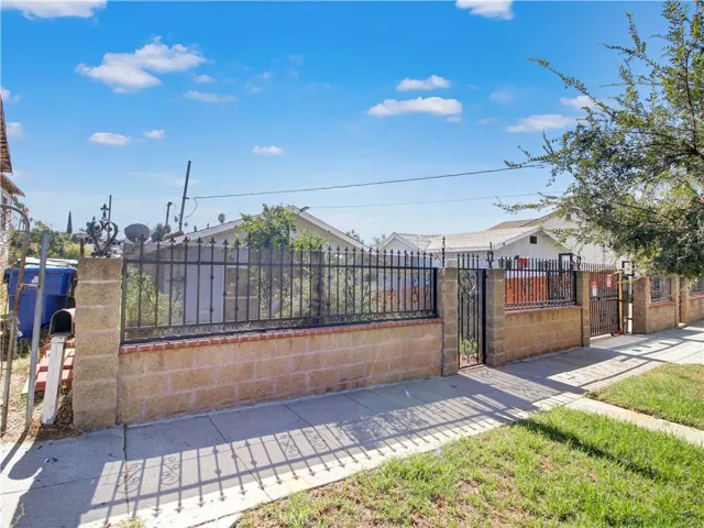 518 S Concord, Los Angeles, California 90063 — photo 4