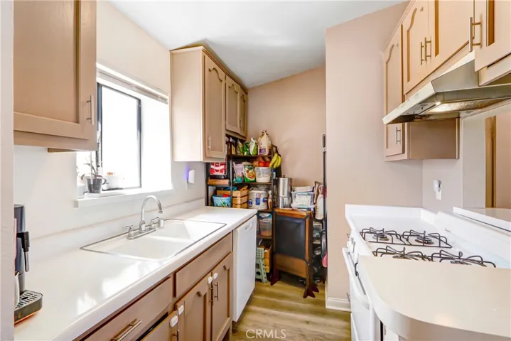 9505 Arlington 17, Riverside, California 92503 — photo 4
