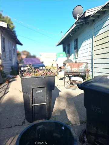 11714 S San Pedro, Los Angeles, California 90061 — photo 5