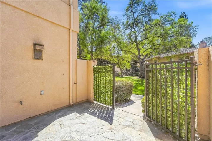 Private / Enclosed Patio, also has a "walk-out" gate that leads to the beautiful Greenbelt common area.