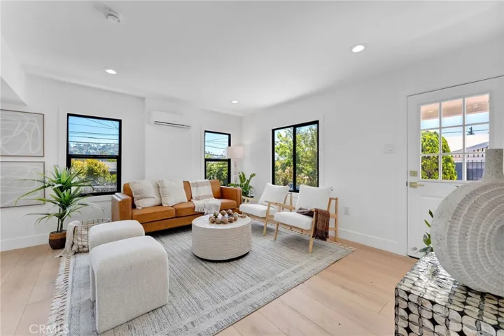 1325 Talmadge Street, Los Angeles, California 90027 — photo 4