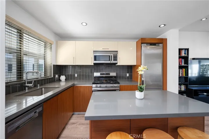 1700 Sawtelle Boulevard 317, Los Angeles, California 90025 — photo 4