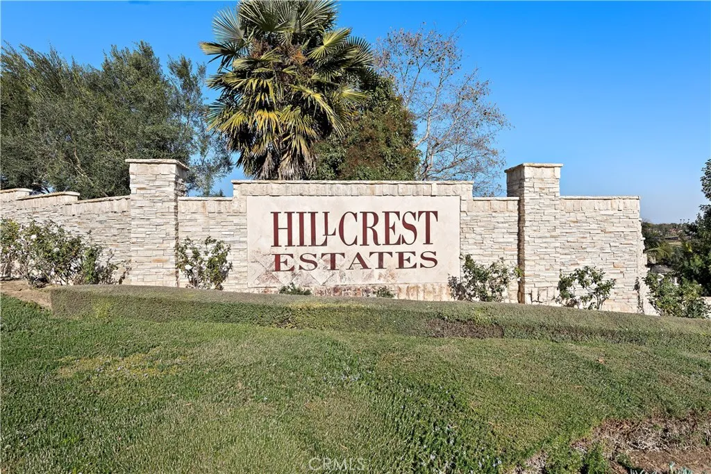 Prestigious "Hillcrest Estates"! Prestigious "Hillcrest Estates"!