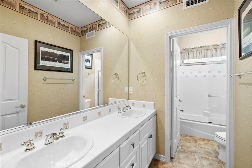 Beautiful Upstairs Full Bath with Dual Vanity Area. Beautiful Upstairs Full Bath with Dual Vanity Area.