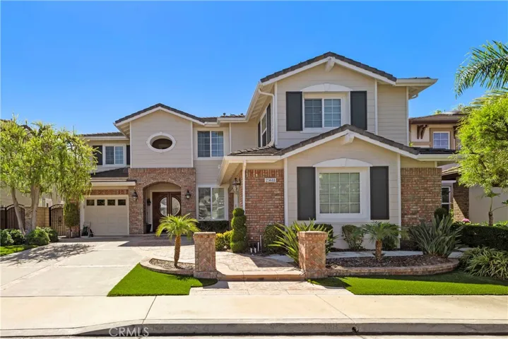 Gorgeous Estate in the Prestigious Guard-Gated Neighborhood of "Hillcrest Estates"!