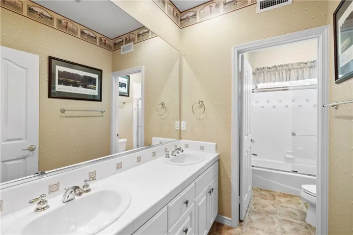 Beautiful Upstairs Full Bath with Dual Vanity Area.