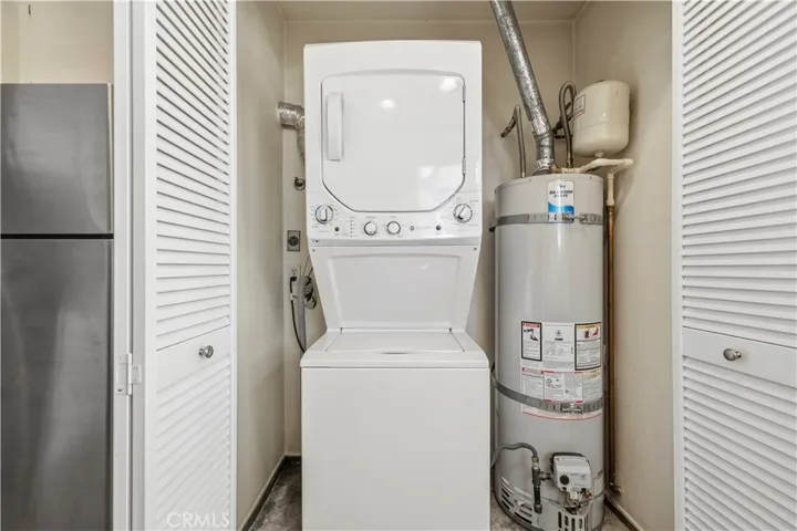 Washer & dryer