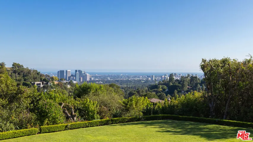 1672 Waynecrest Drive, Los Angeles, California 90210 — photo 5