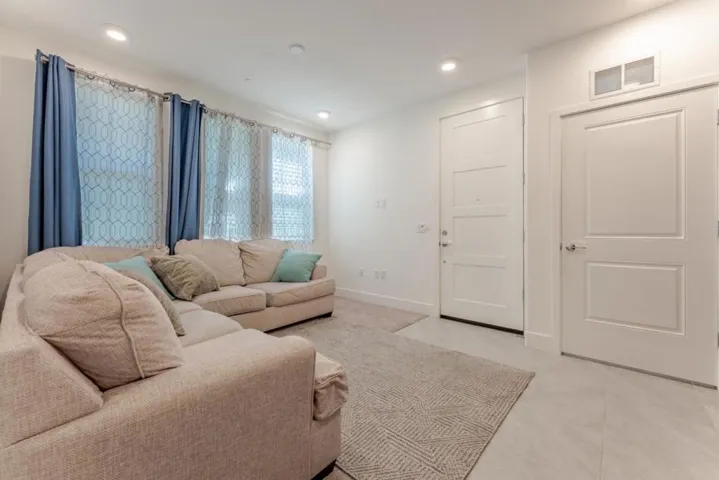 345 Rhythm Lane, Hayward, California 94544 — photo 5
