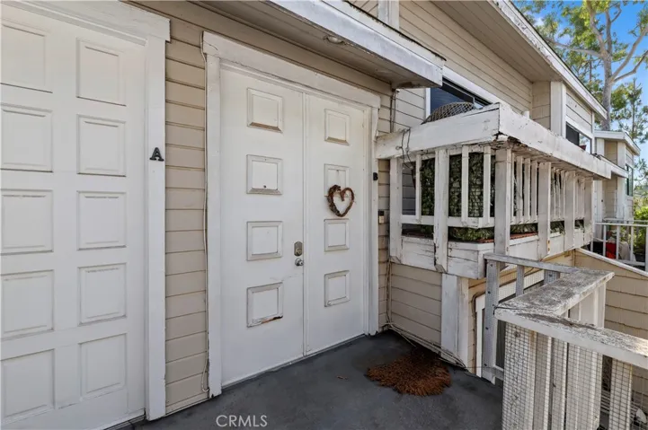 4652 Don Lorenzo B, Los Angeles, California 90008 — photo 4